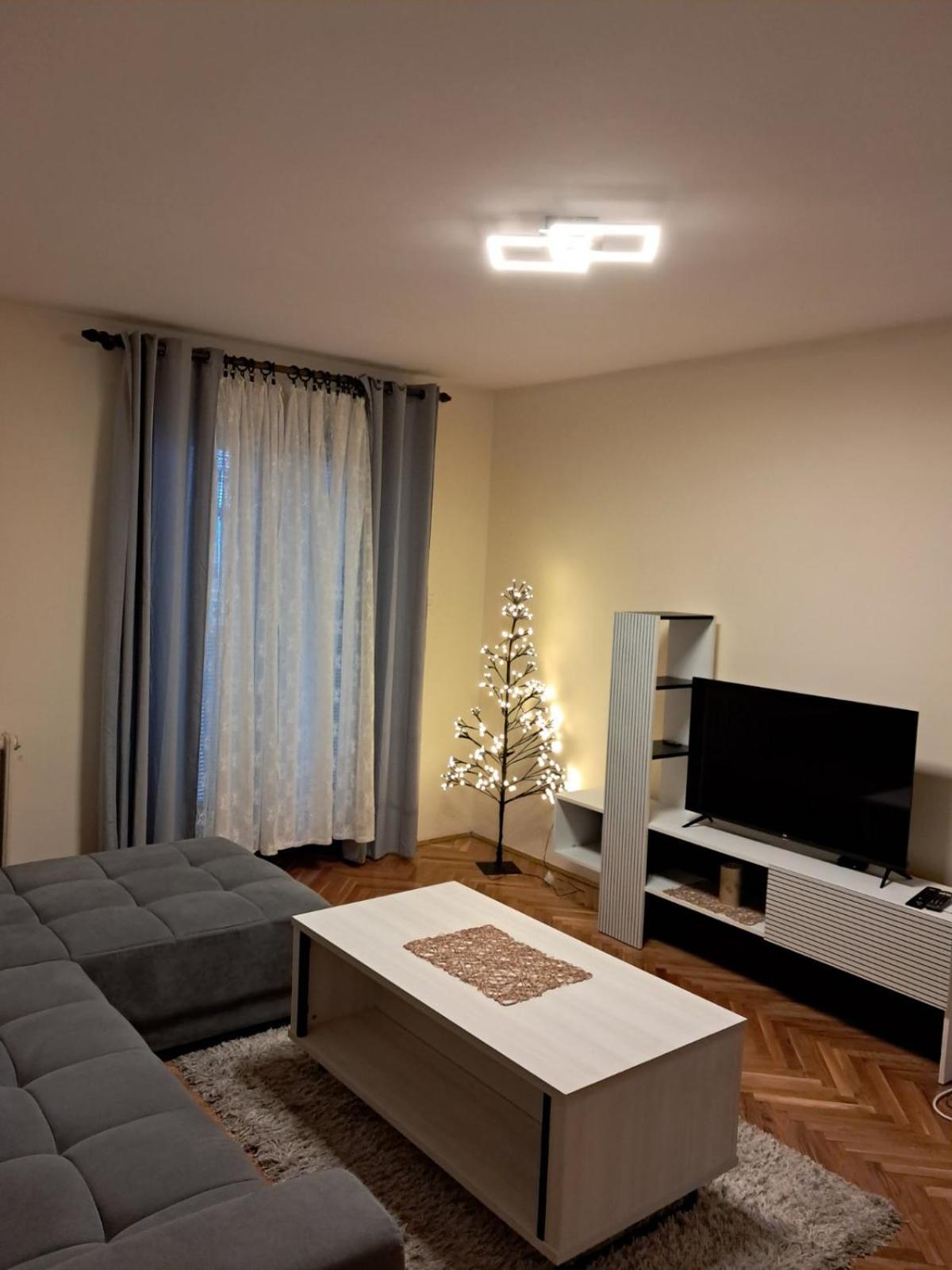 Appartamento Stan Na Dan - Indija Esterno foto